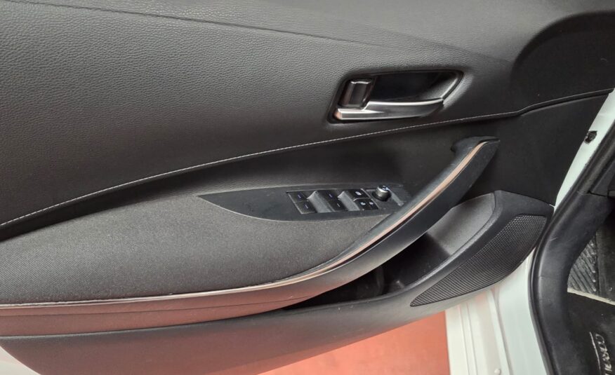 TOYOTA Corolla 1.8 125h active Hybrid.