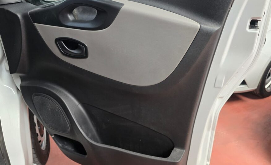 REANULT TRAFIT 1.6 DCI 95CV 6velocidades