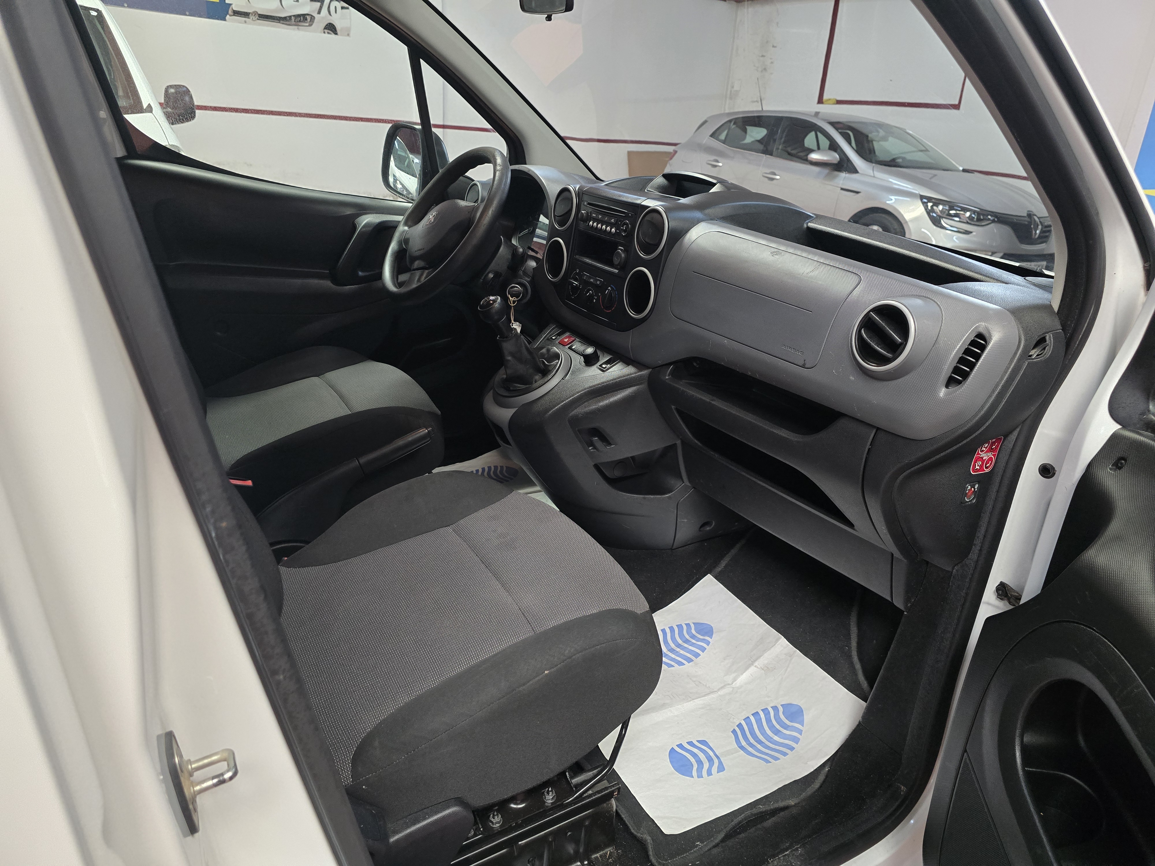 PEUGEOT PARNERT 1.6HDI