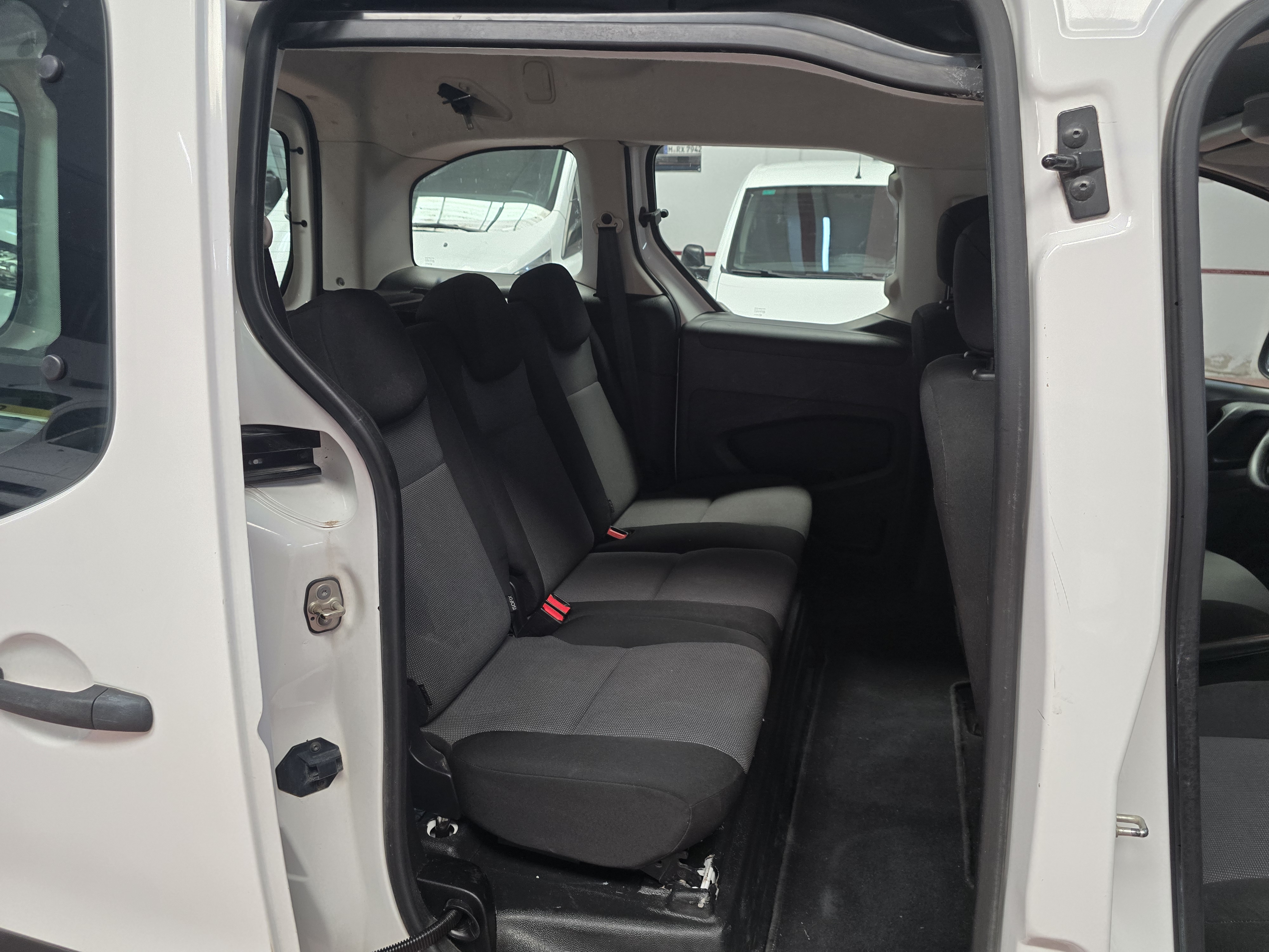PEUGEOT PARNERT 1.6HDI