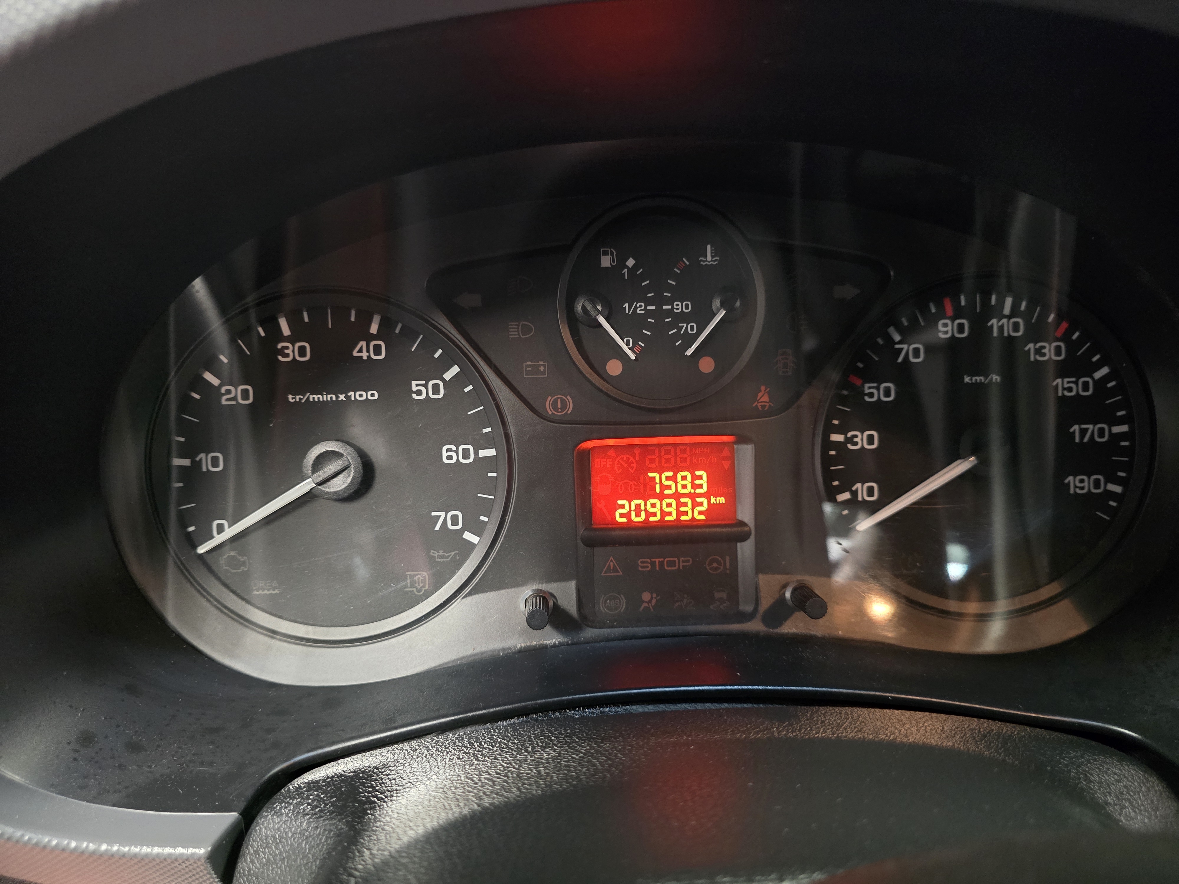 PEUGEOT PARNERT 1.6HDI