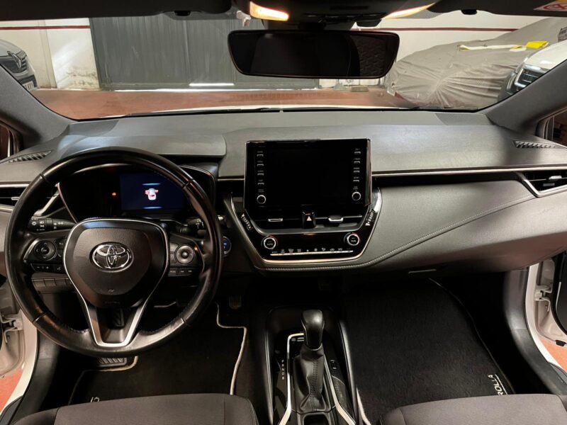 TOYOTA Corolla 1.8 125h active Hybrid.