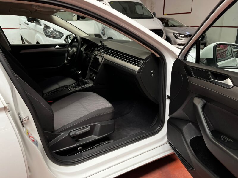 VOLKSWAGEN Passat 2.0 TDI 150CV