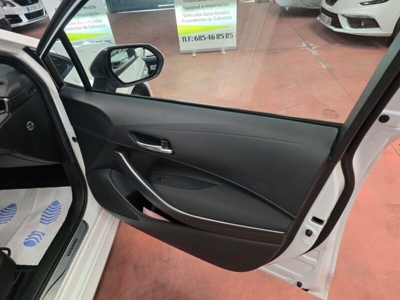 TOYOTA Corolla 1.8 125h active Hybrid.