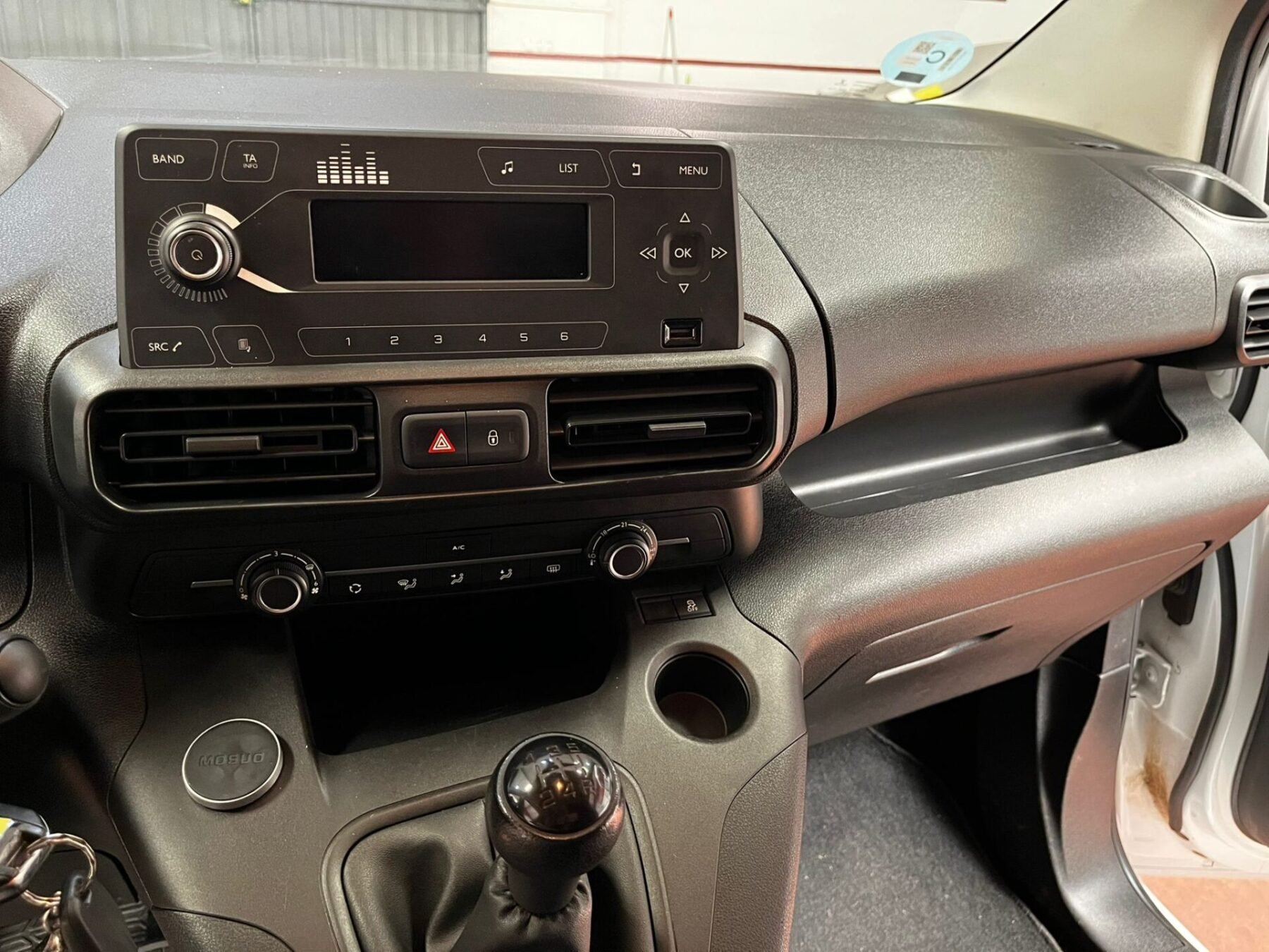 PEUGEOT PARNERT 1.5 HDI 100CV