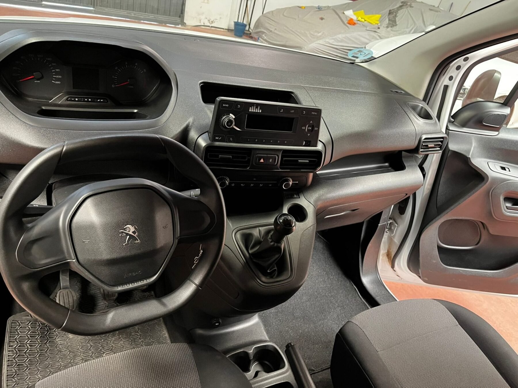 PEUGEOT PARNERT 1.5 HDI 100CV