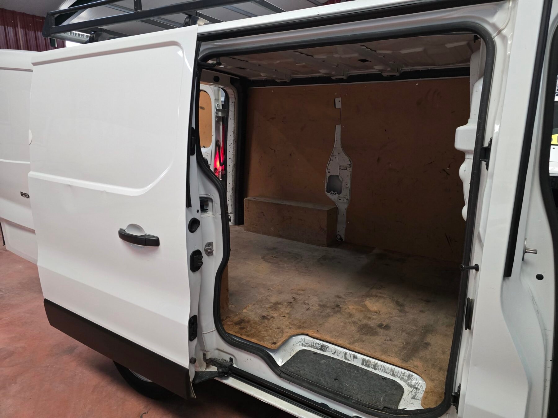 RENAULT TRAFIT DCI 130CV