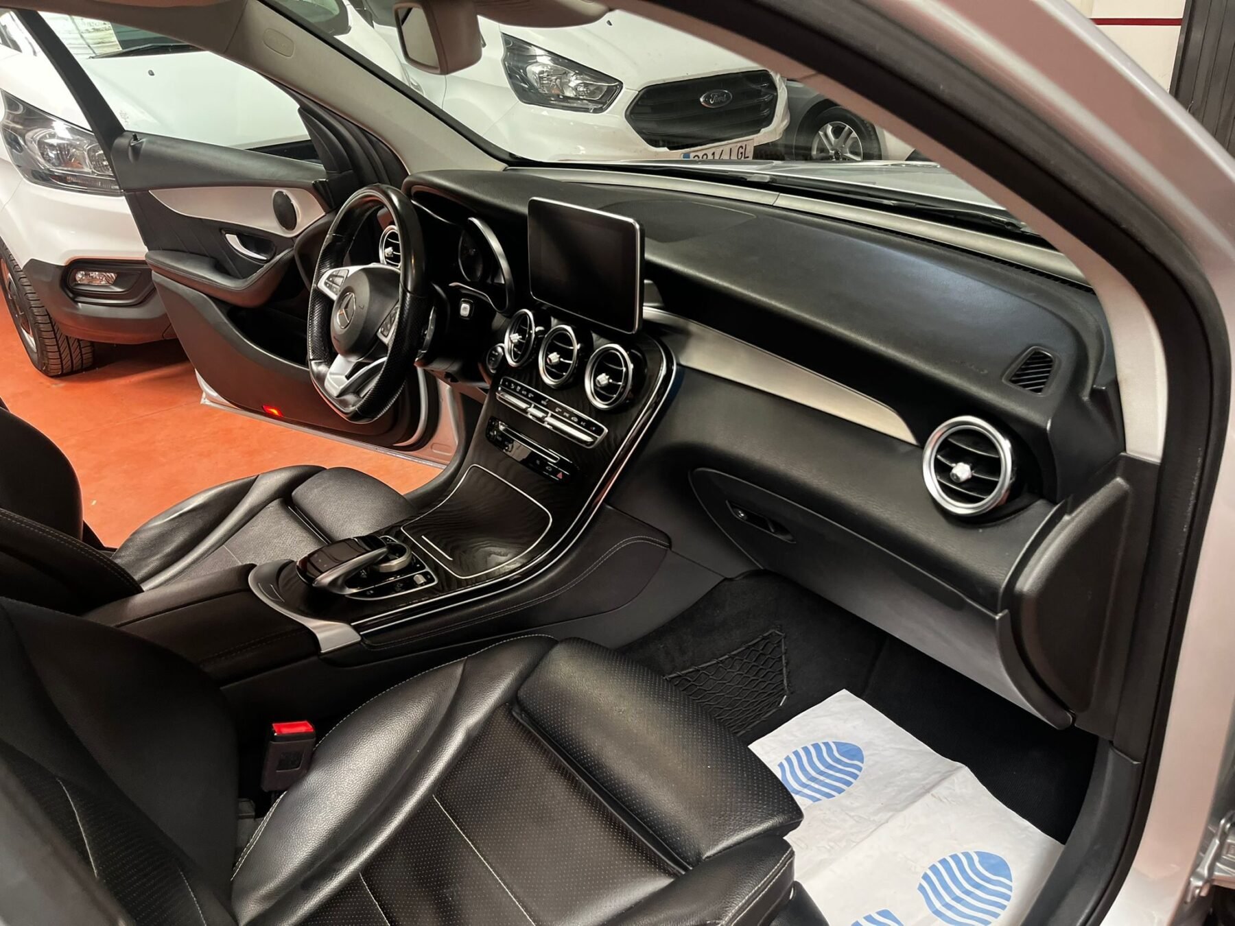 MERCEDES-BENZ GLC 220 BlueTEC Sportive AMG