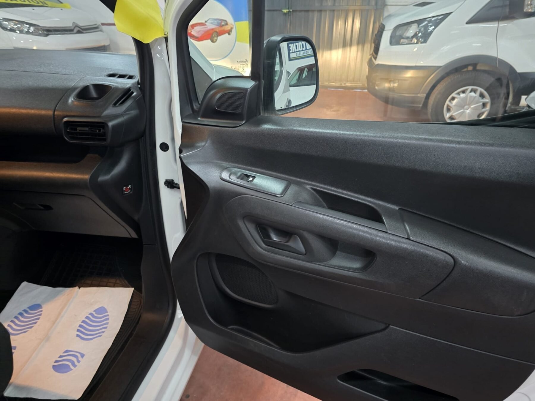 PEUGEOT PARNERT 1.6 hdi 100CV 