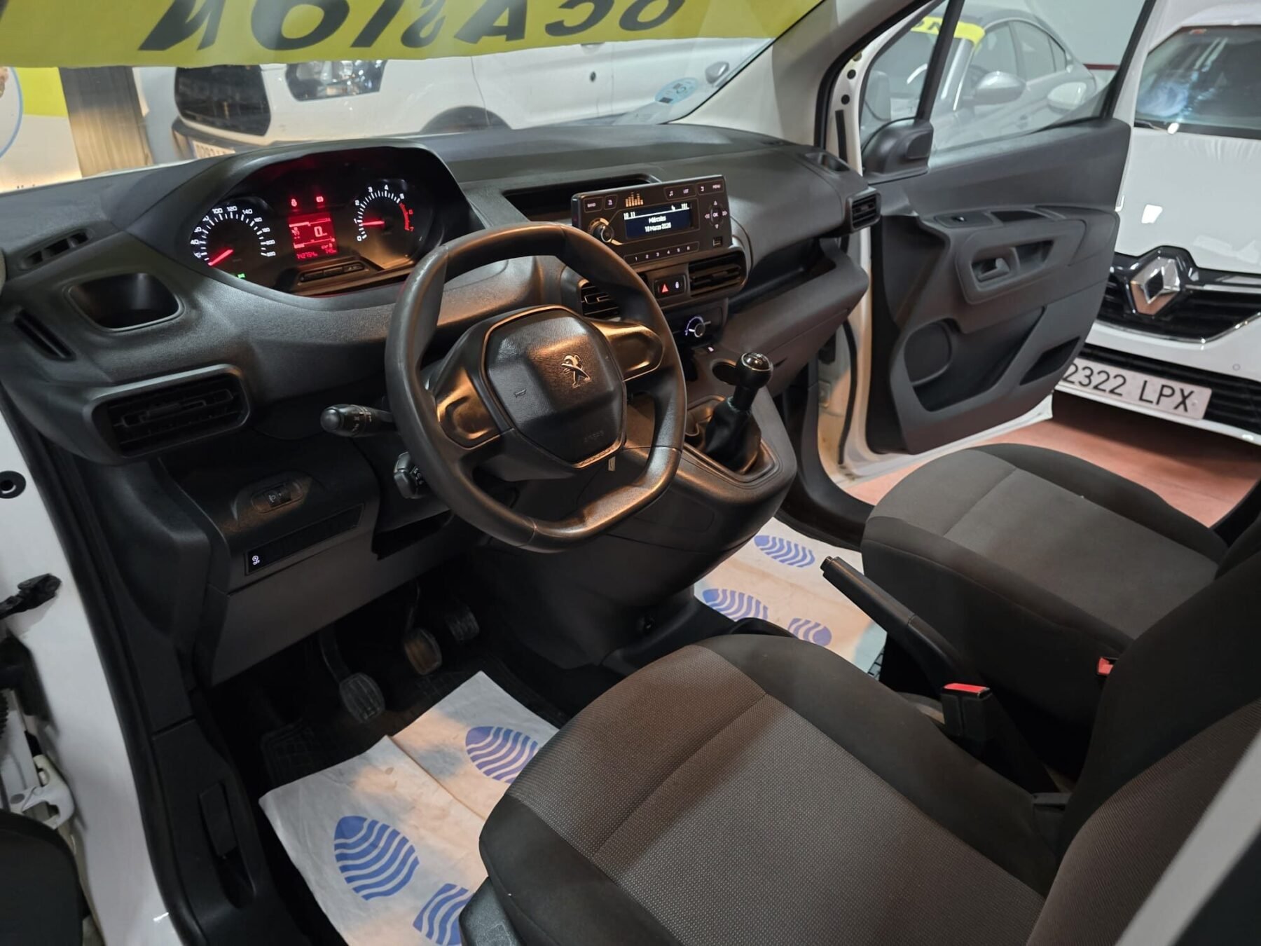 PEUGEOT PARNERT 1.6 hdi 100CV 