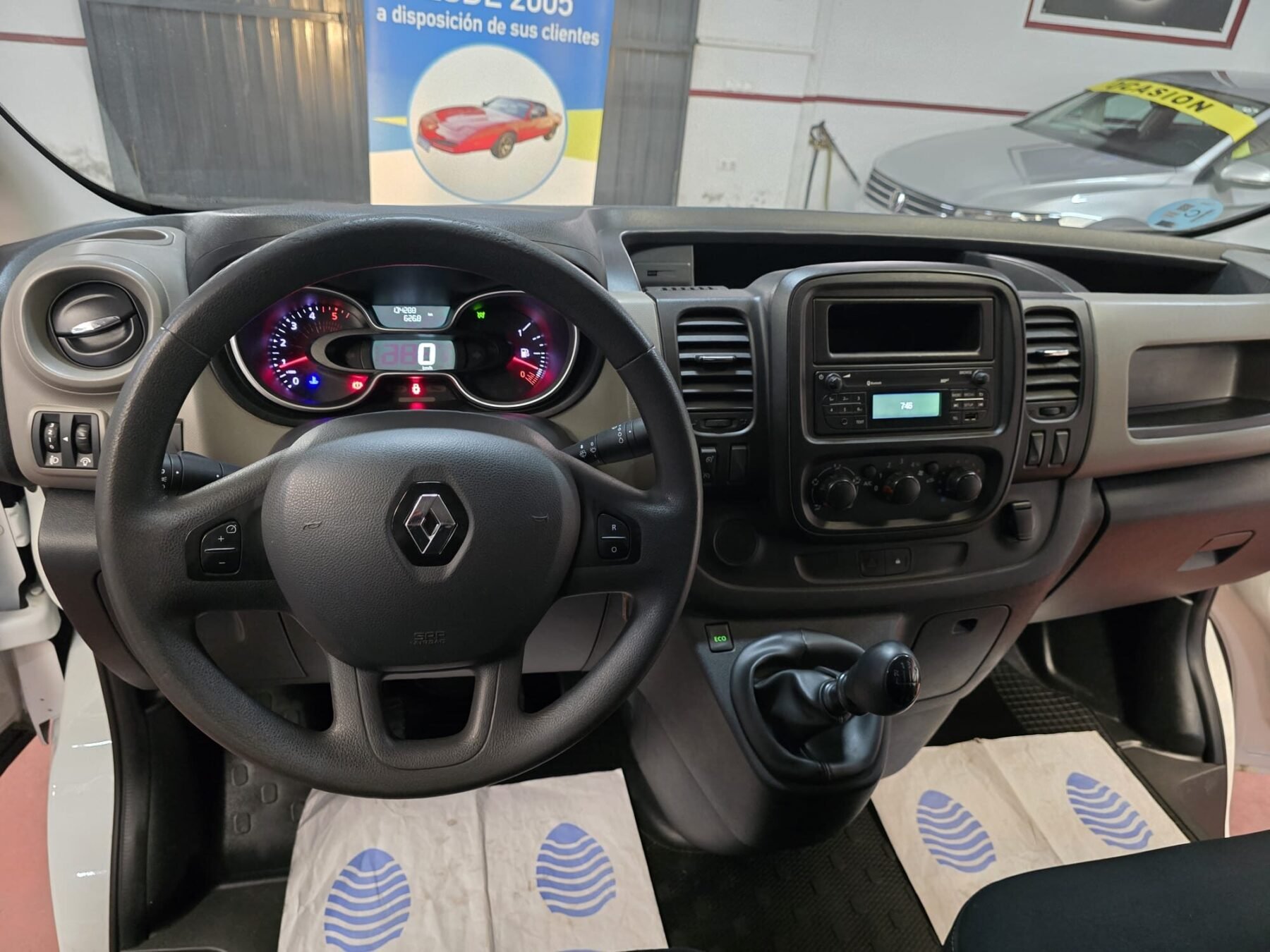 RENAULT TRAFIT dci