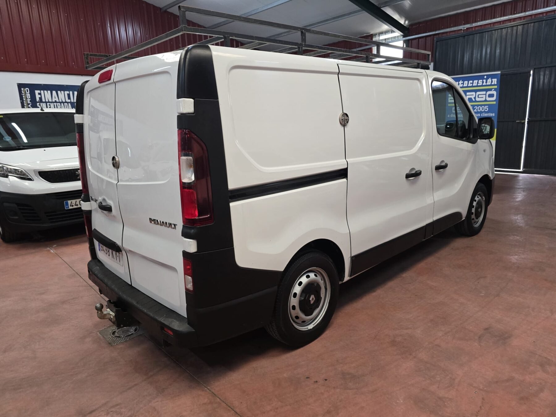 RENAULT TRAFIT dci