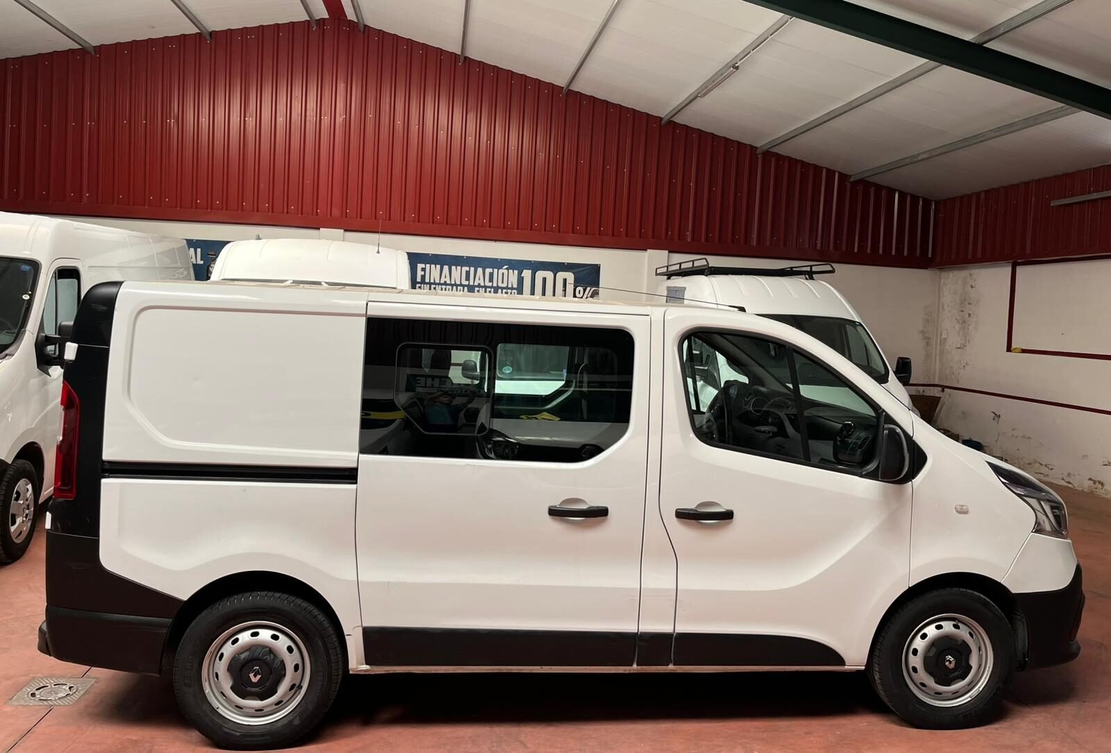 RENAULT TRAFIT DCI 120CV