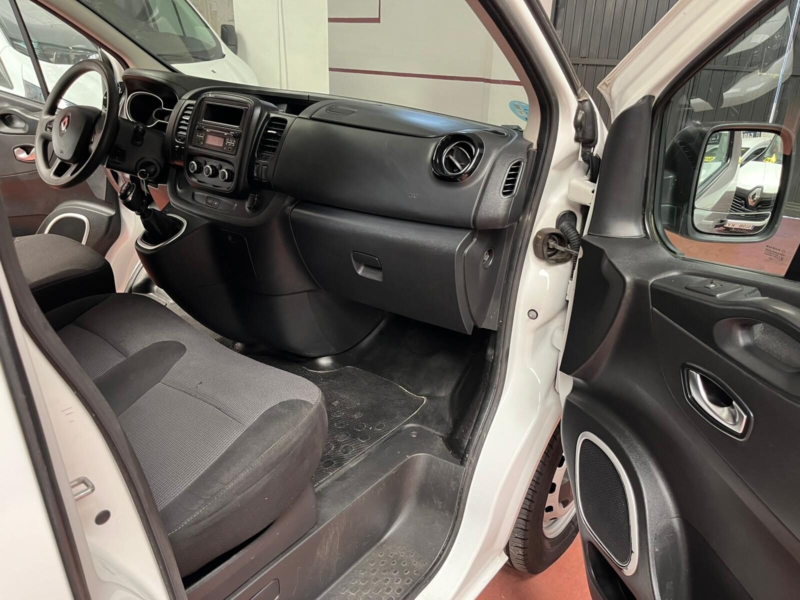 RENAULT TRAFIT DCI 120CV