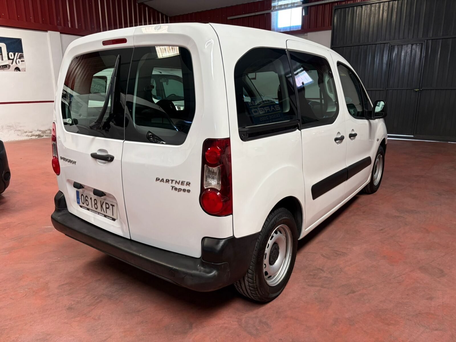 PEUGEOT PARNERT 1.6 hdi 100CV 