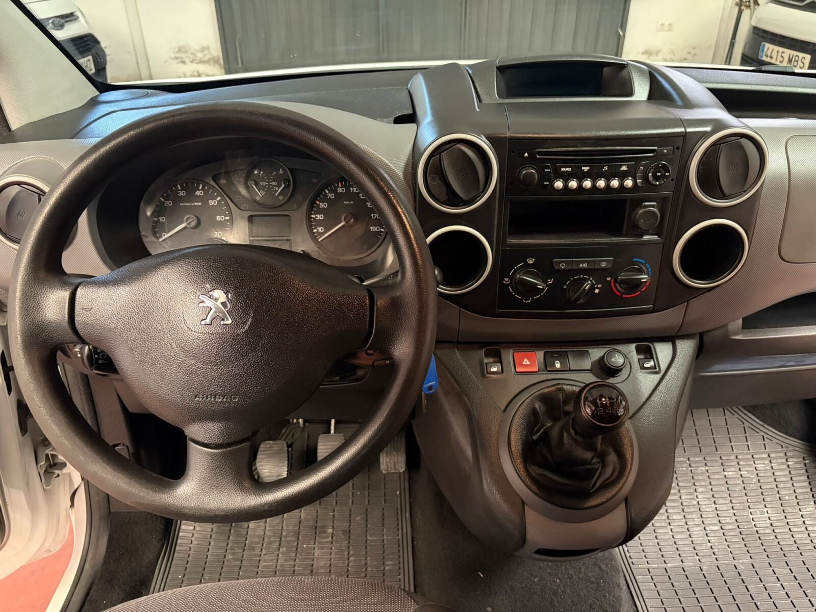 PEUGEOT PARNERT 1.6 hdi 100CV 