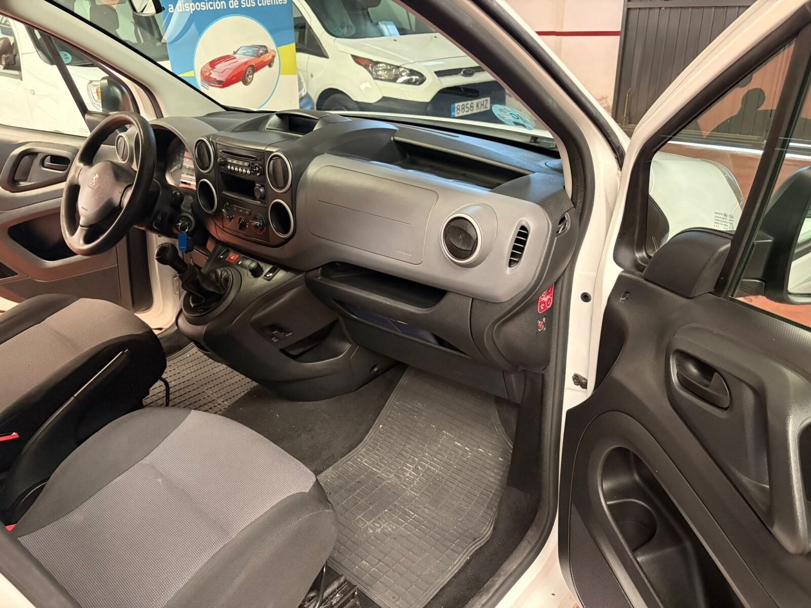 PEUGEOT PARNERT 1.6 hdi 100CV 
