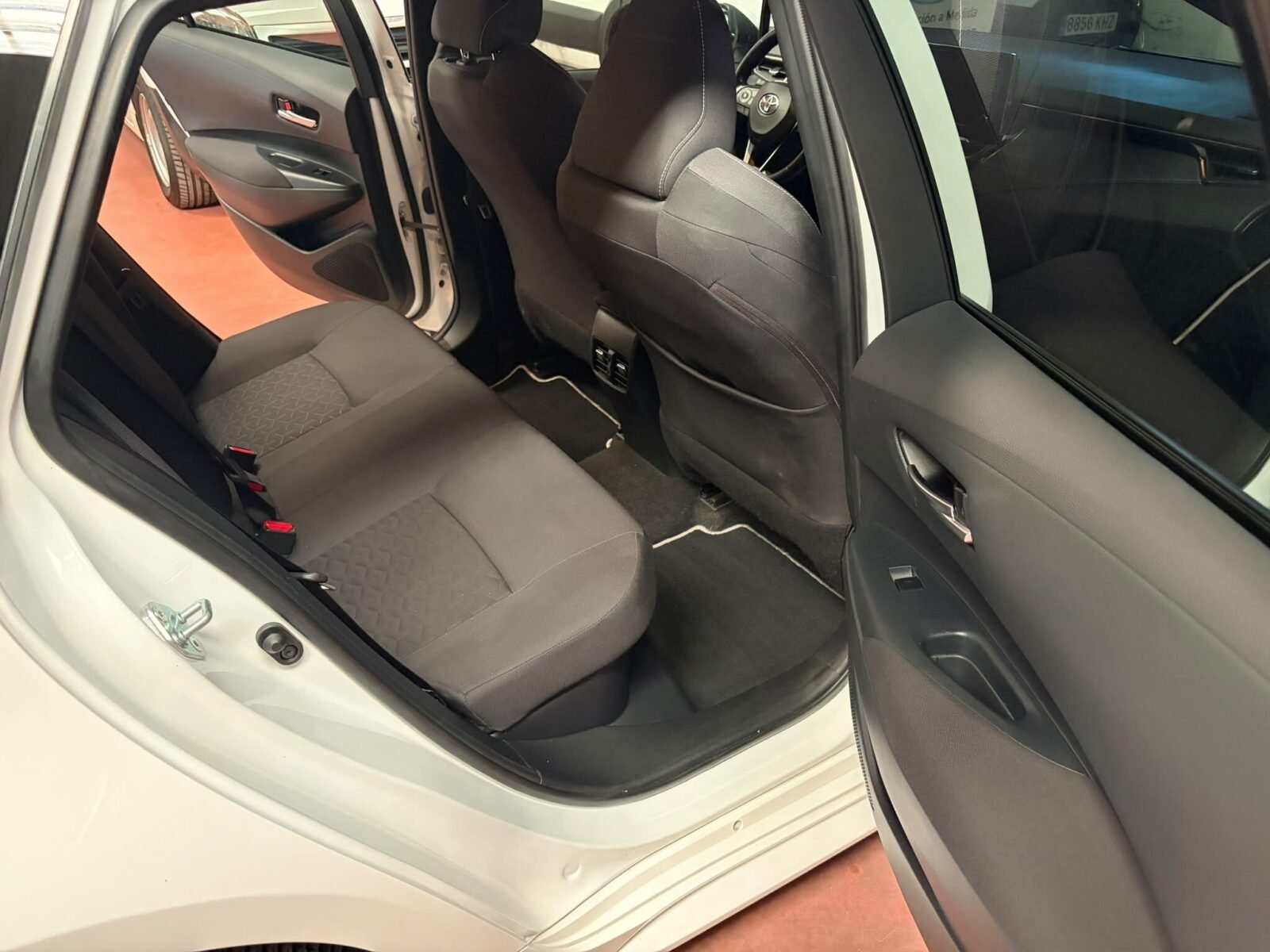 TOYOTA Corolla 1.8 hibrido